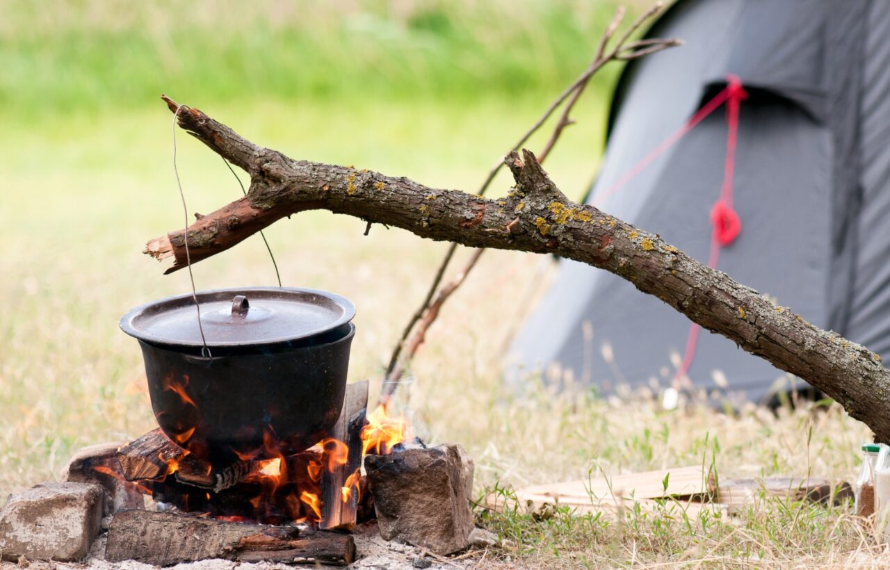 21 Tent Camping Meals That Work With a Stove, Campfire, or No Heat