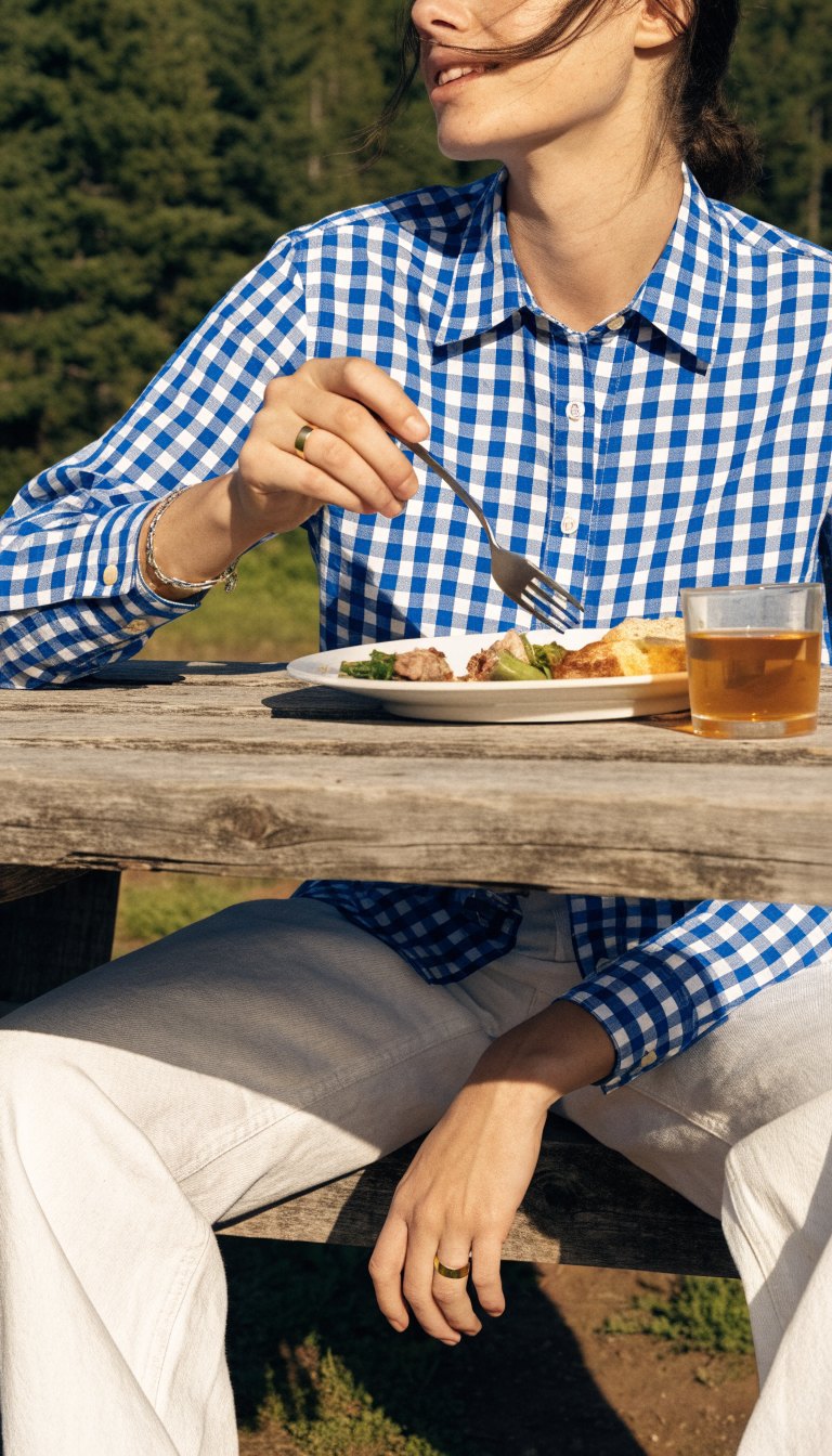 blue gingham button down with white jeans preppy campsite lunch outfit