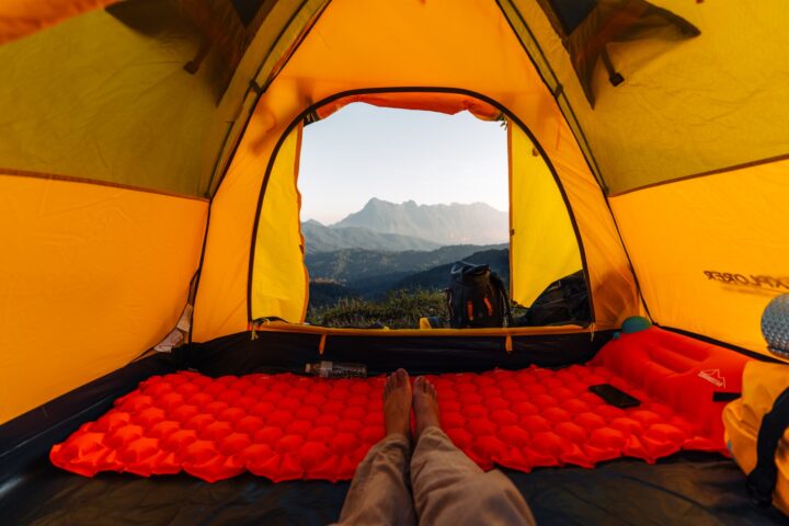 Cozy Tent Setup: Warm Floor, Dry Inside, Better Sleep
