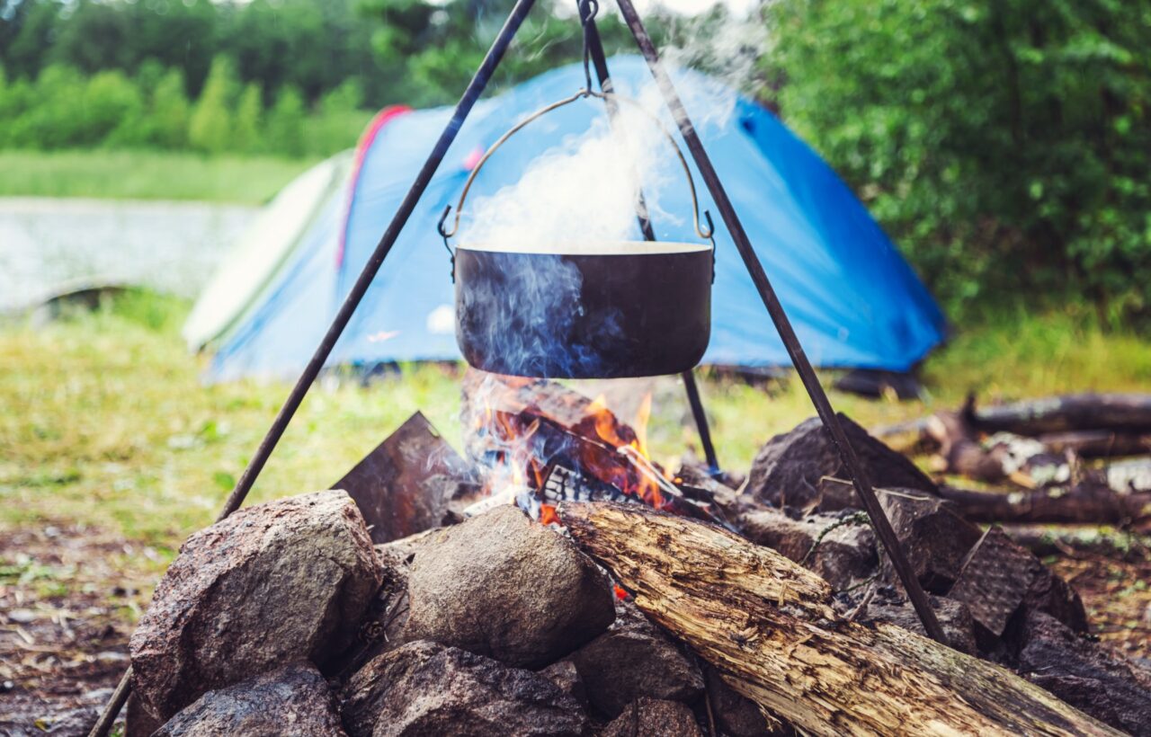 18 Easy Tent Camping Meals That Work With a Stove, a Fire, or Neither